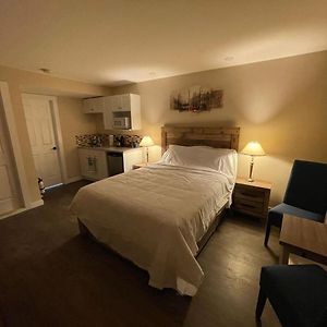 Sheridan Lake Motel